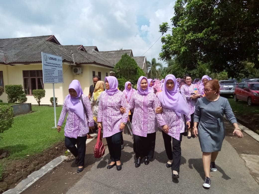 Sambut Hut Ke 20 Dwp Langkat Gelar Bakti Sosial